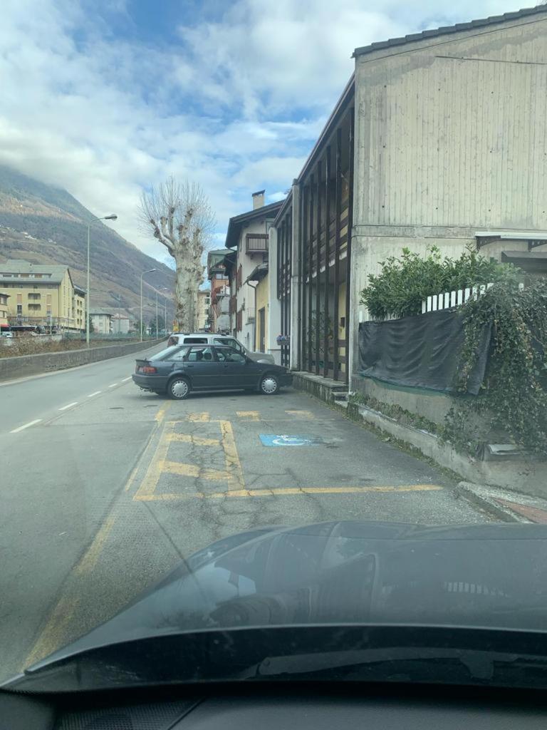Alfiume B Daire Tirano Dış mekan fotoğraf